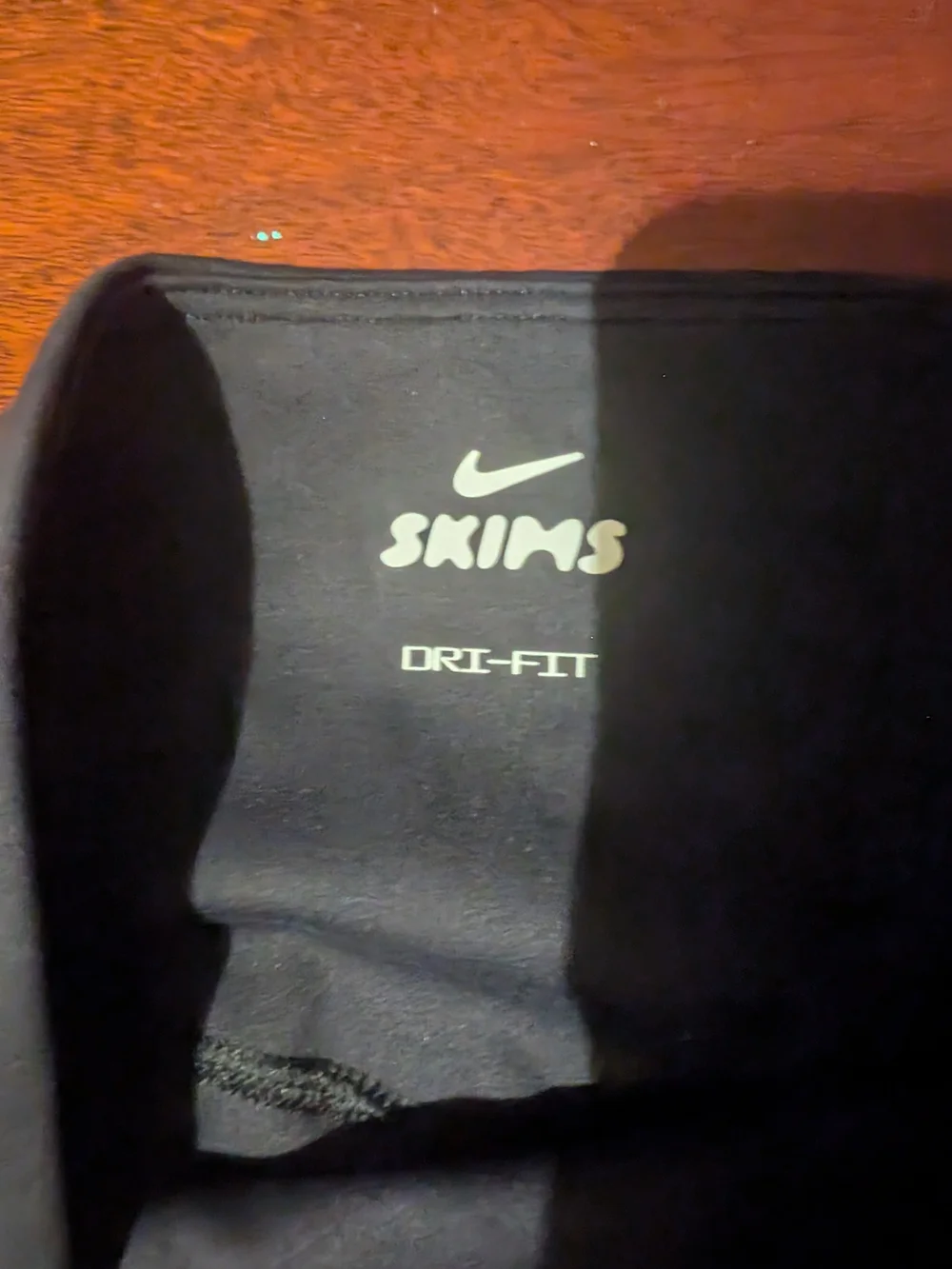 SKIMS Black 7